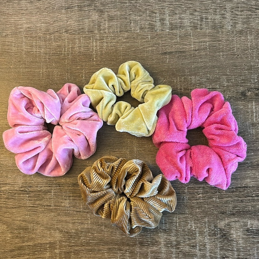 Assorted Scrunchies-OS - Picture 1 of 5
